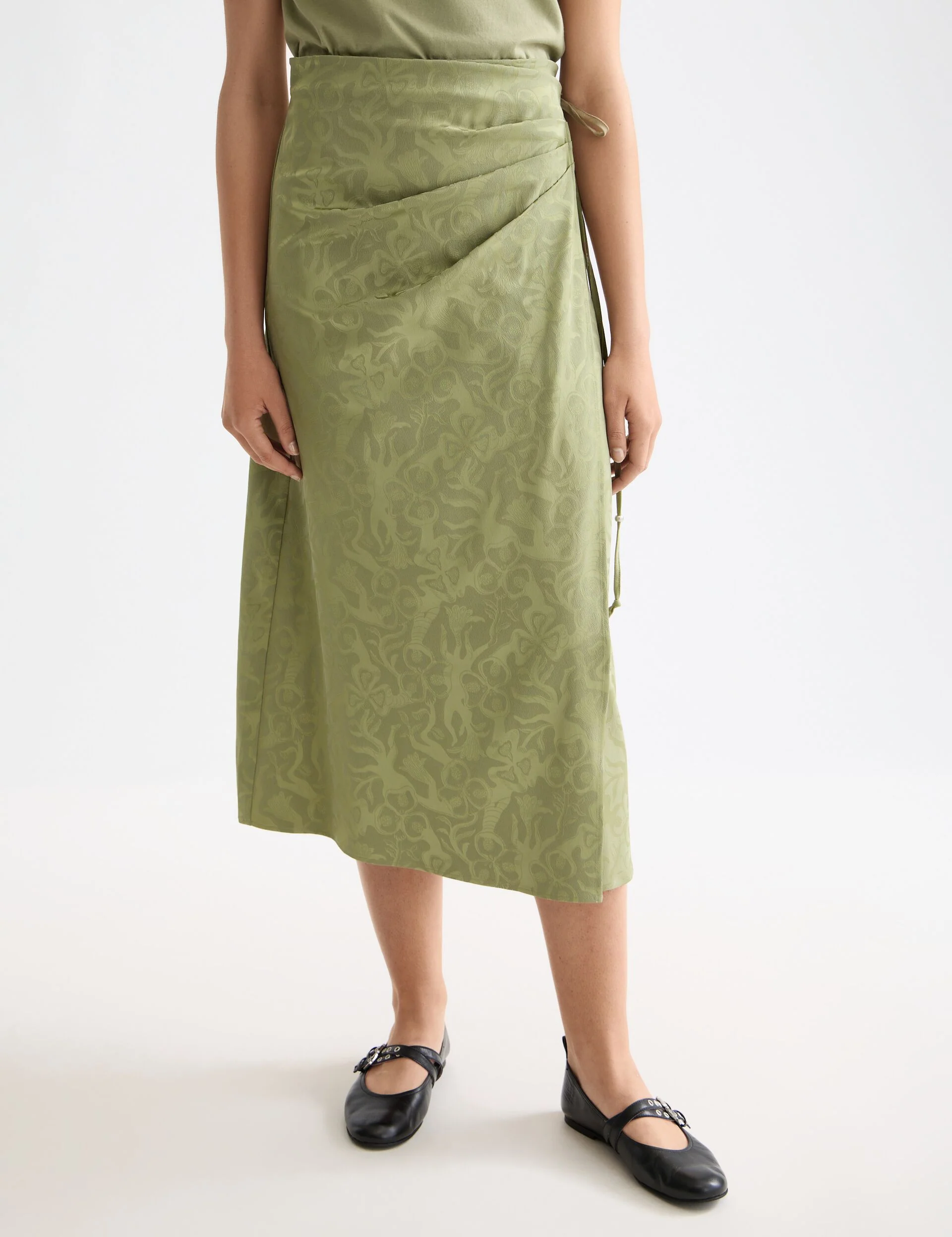 Fluid wrapped midi skirt