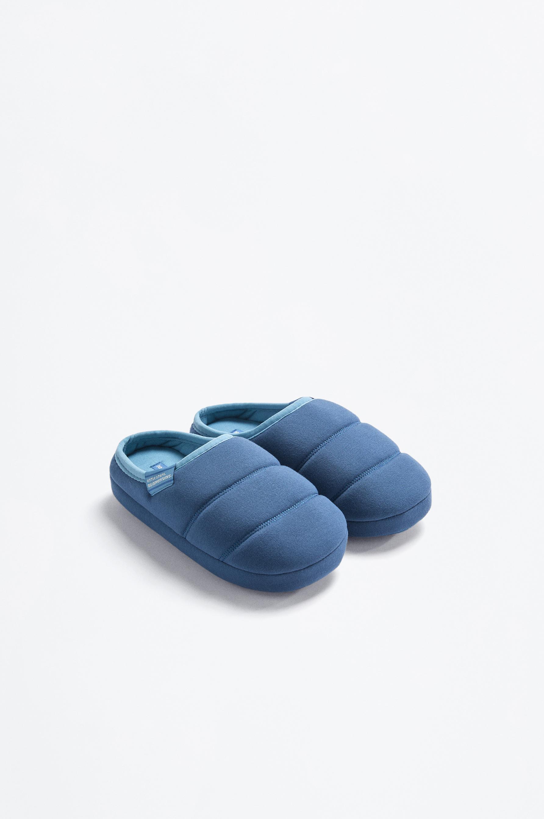 Zapatilla de casa