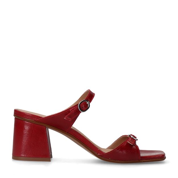 Rode leren sandalen met hak