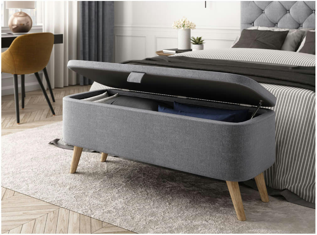 POLY - Bout de lit avec coffre de rangement et pieds en bois - Gris