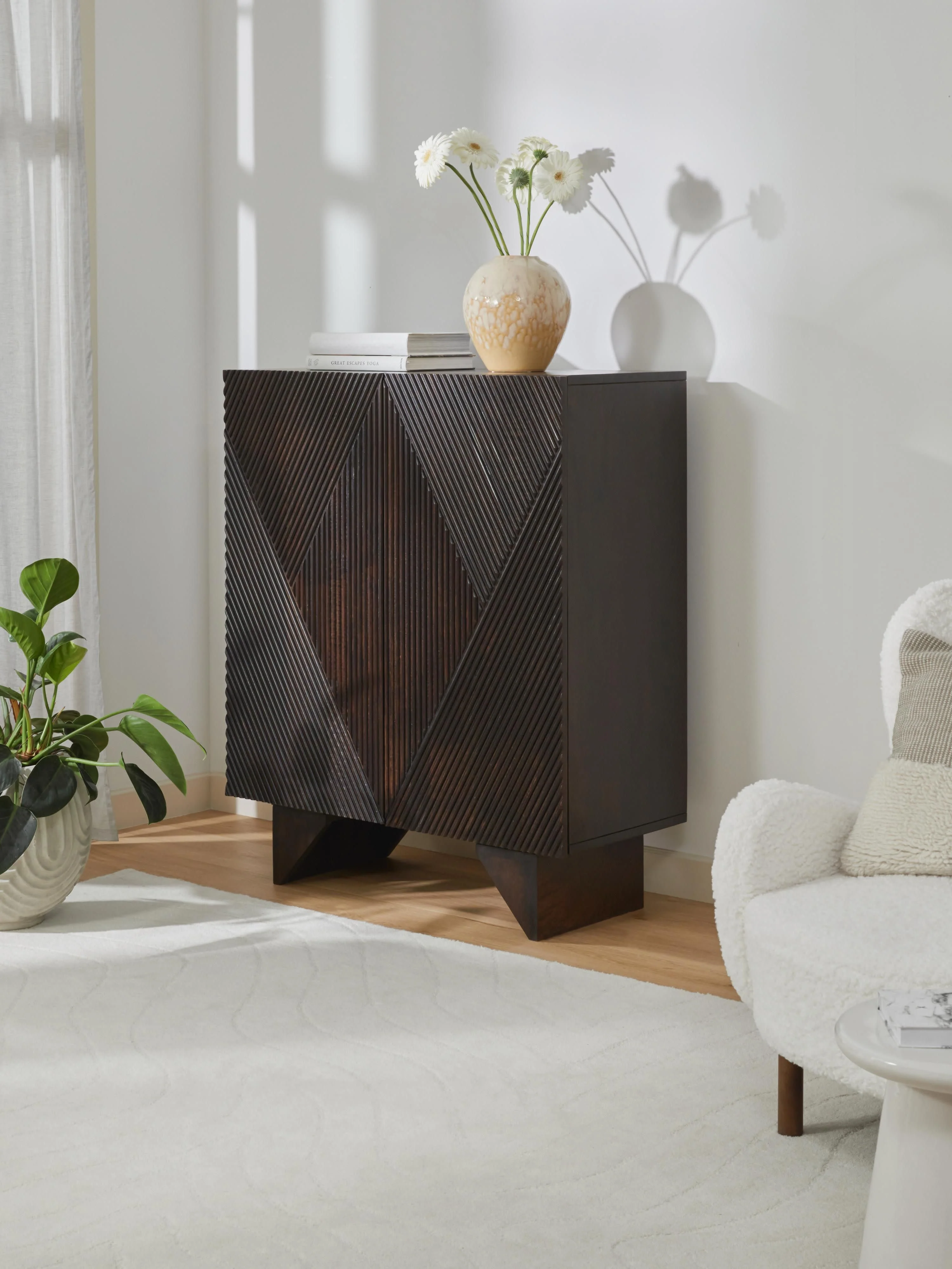 Highboard Louis aus Mangoholz