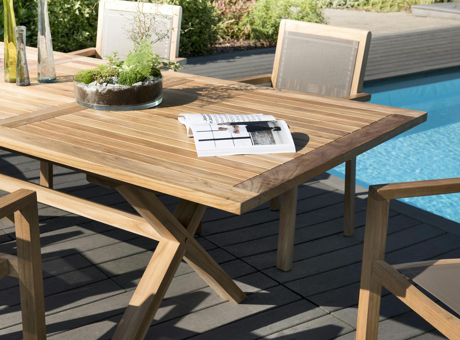 Salon de Jardin Teck Table extensible 180/240   6 fauteuils empilables SUMMER ref. 30020851