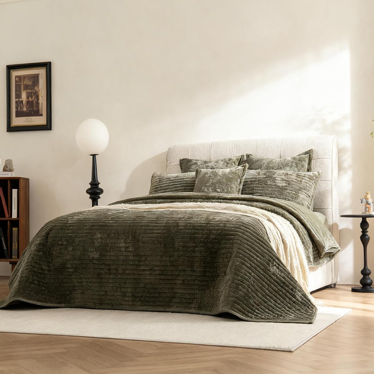 Velvet Oversized King Size Quilt Set 120x128 Soft Striped Bed Cover Set All Seasons Cozy Breathable Bedspread Includes 2 Pillowcases 20×36,Army Green
