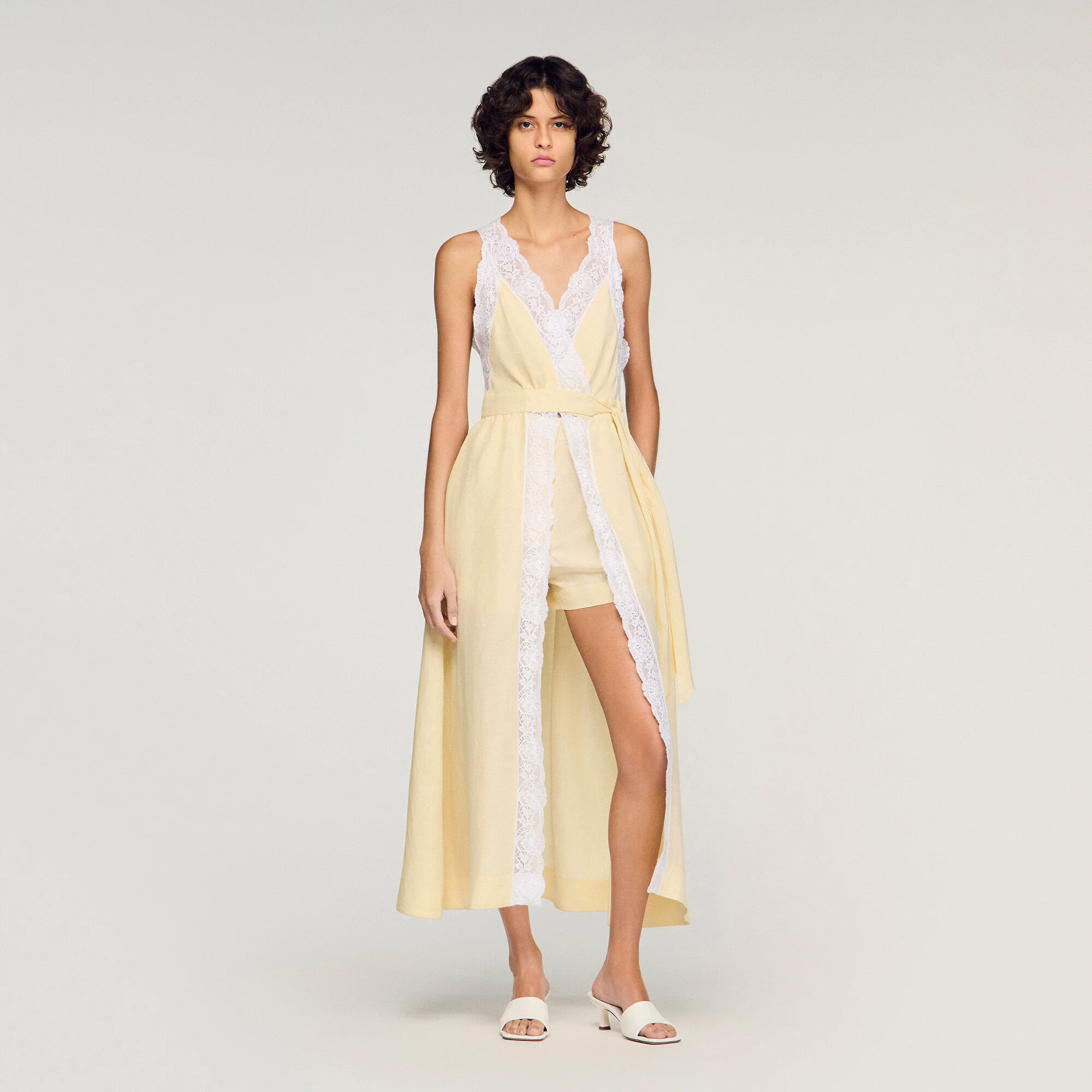 Robe longue en lin à galon
