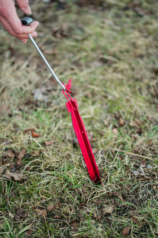 Blue Mountain Tent Peg Extractor