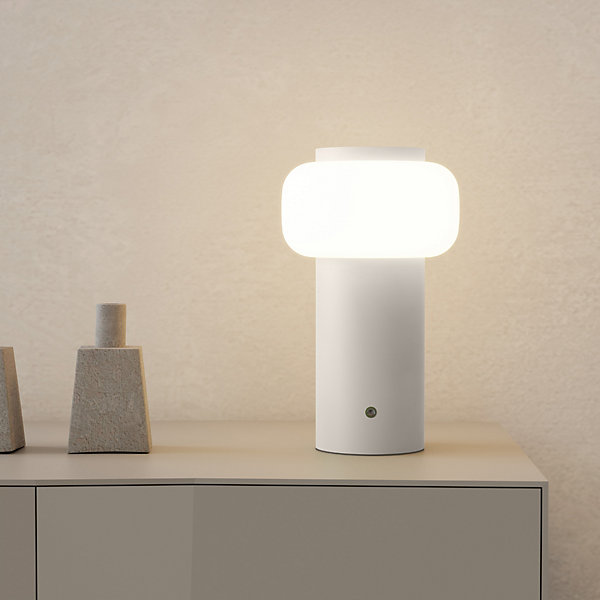 Lampe Led portable de couleur grise
