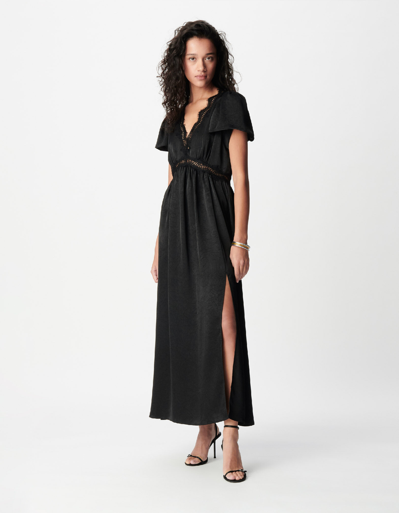 Robe longue noire satinée froissée détails dentelle Femme