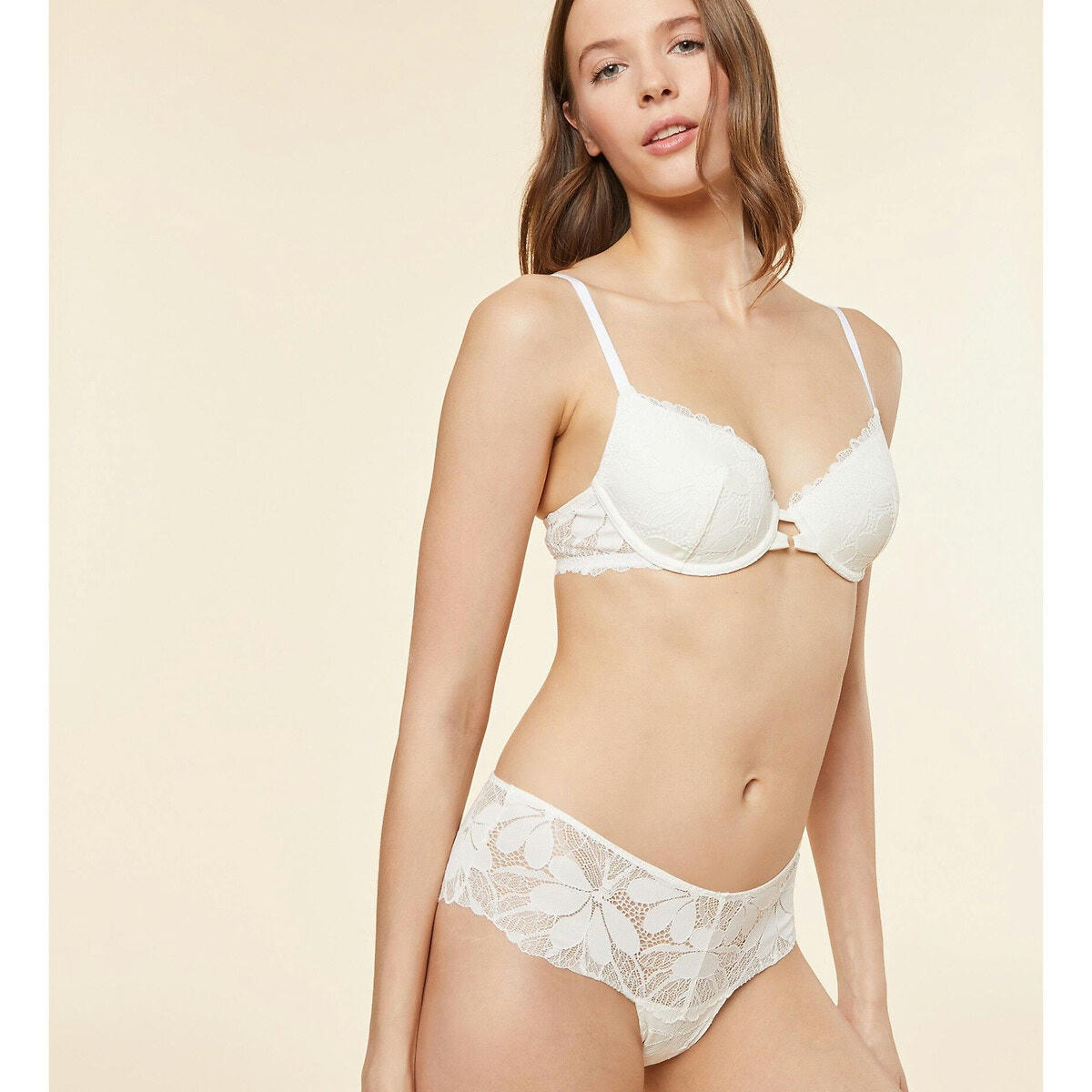 Shorty en dentelle, Épatante