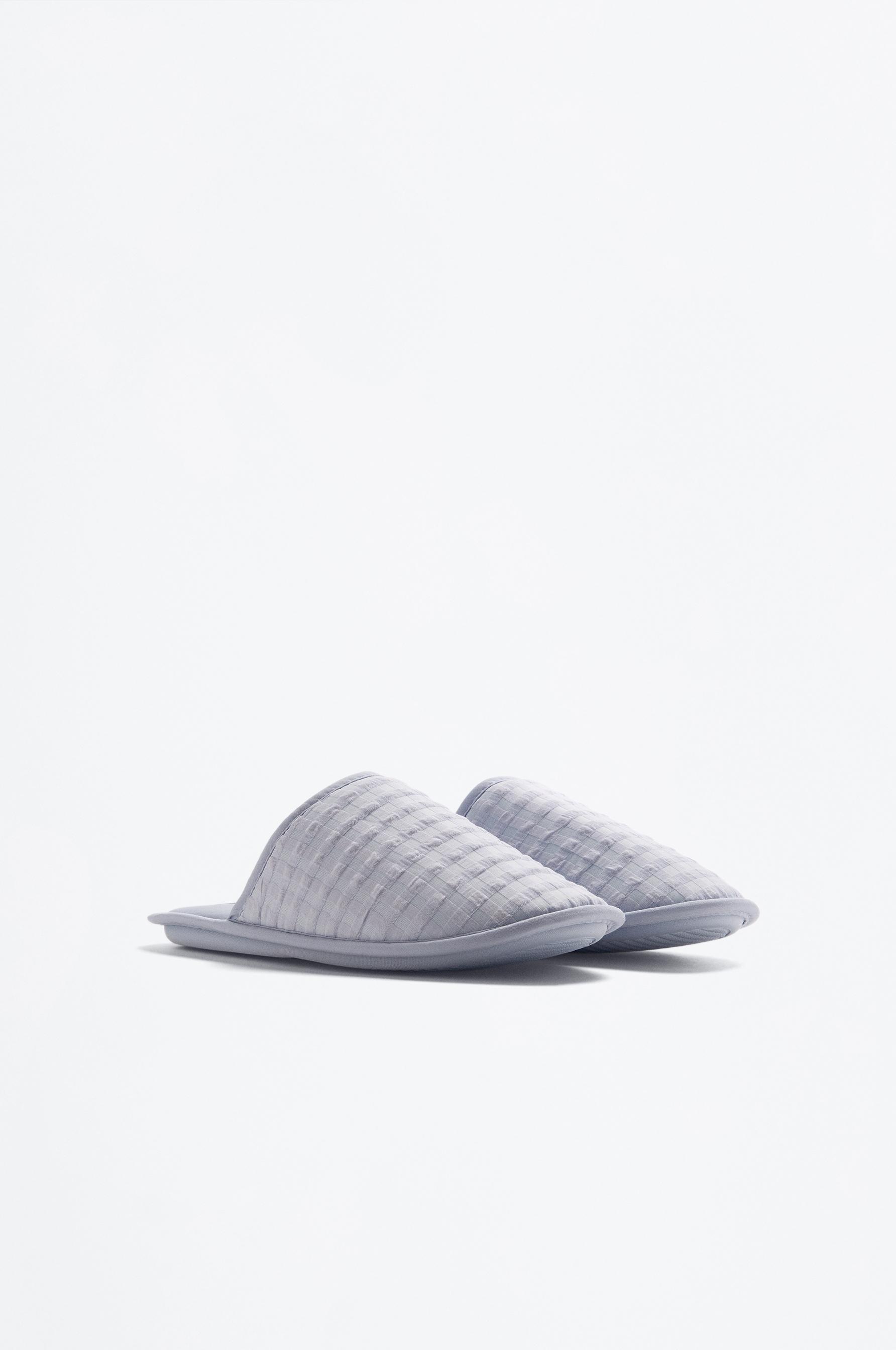 Zapatilla de casa