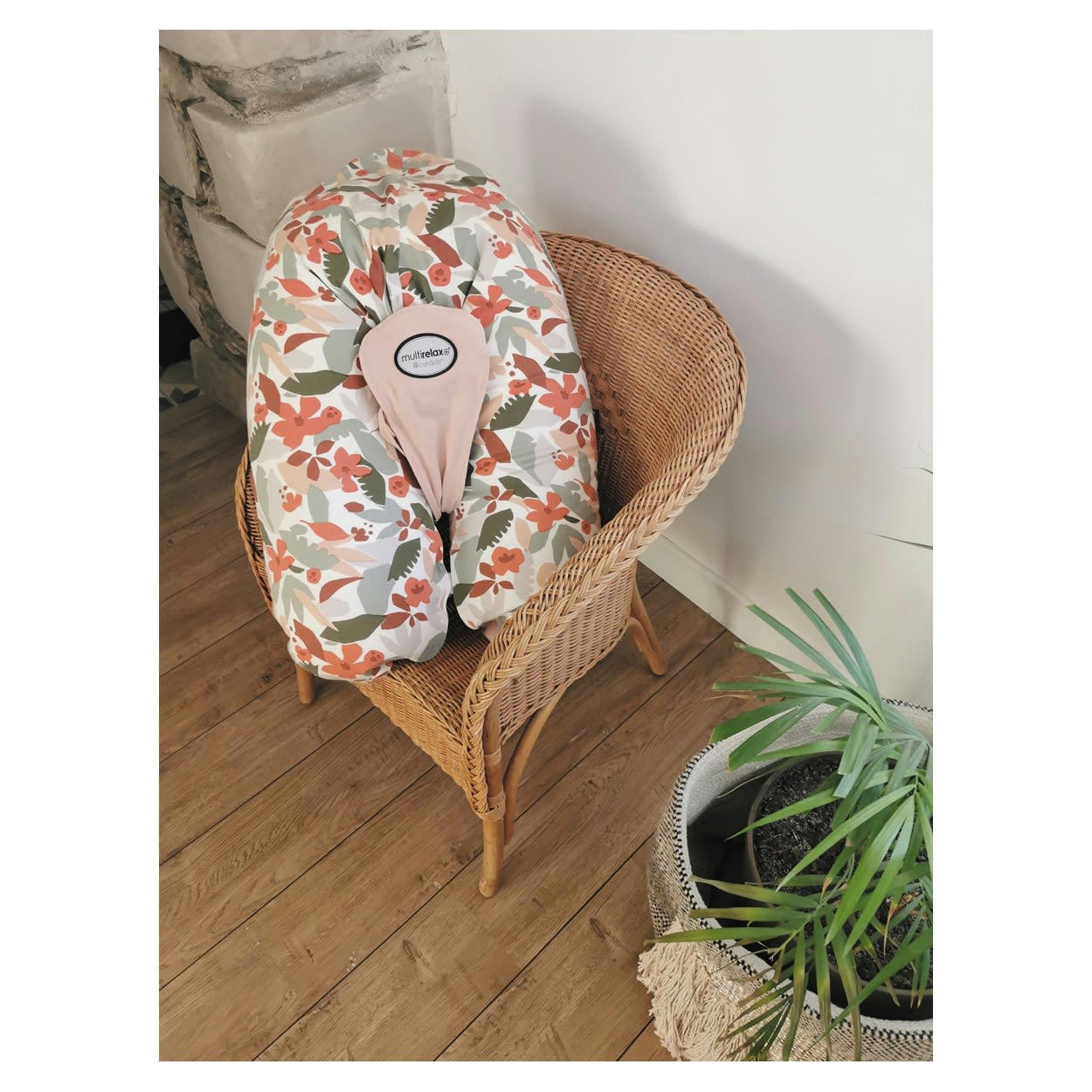 - Coussin de maternité et allaitement Multirelaxrose nude/floral