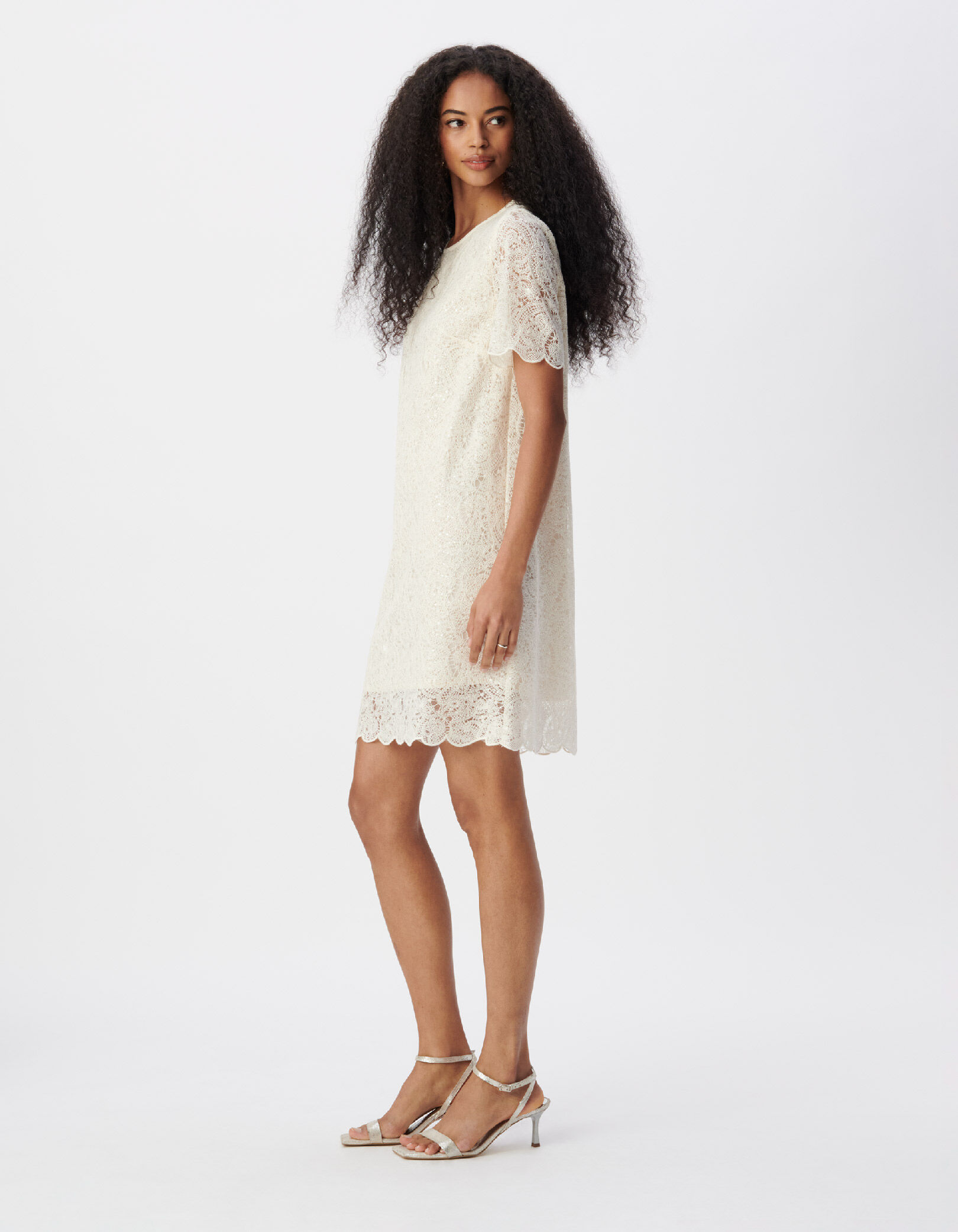 Robe courte blanche broderies et sequins Femme