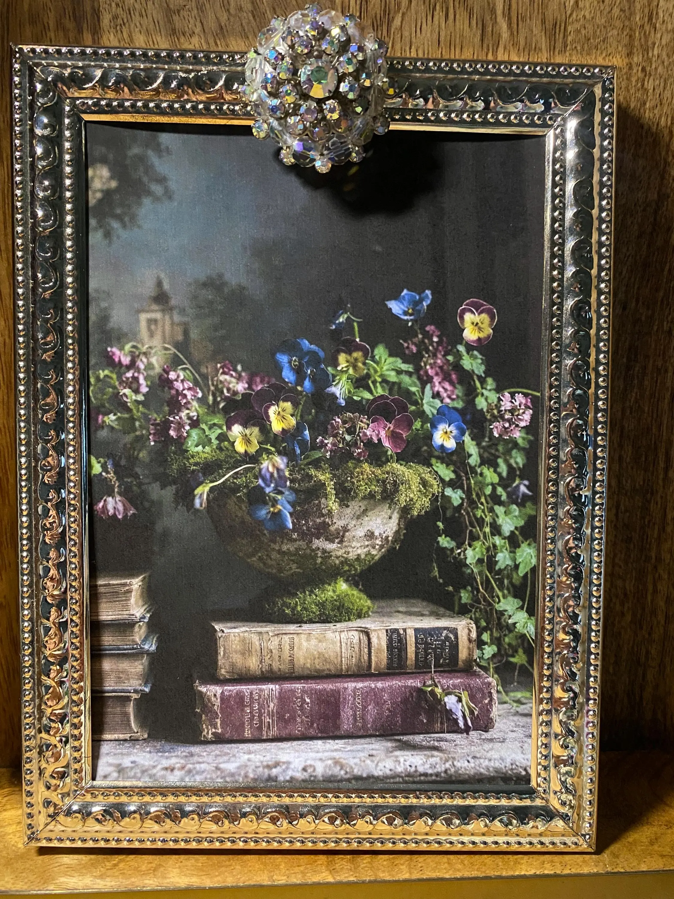 Picture Frame - 5 x 7 Vintage Metal Picture Frame