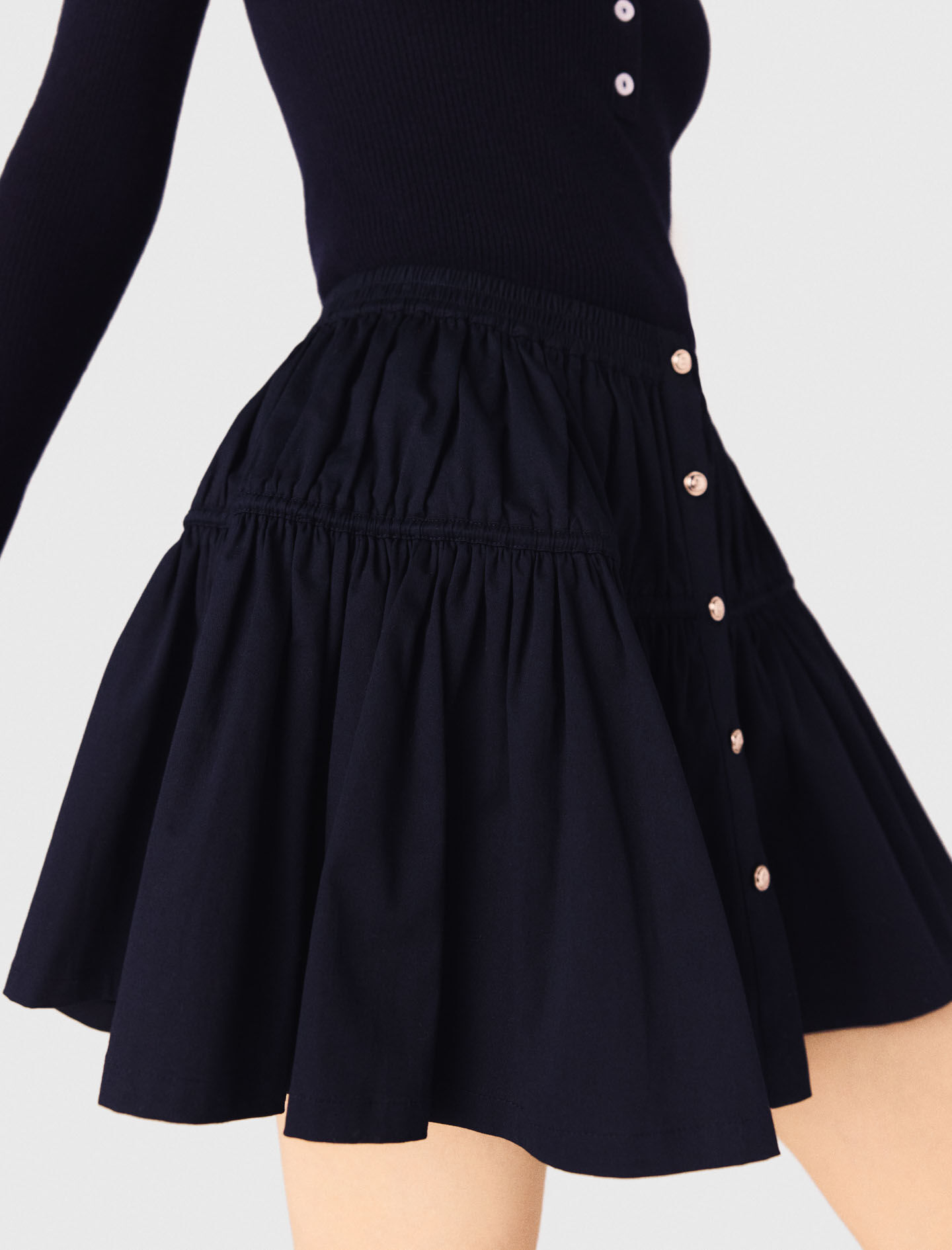 Jupe courte à taille élastique