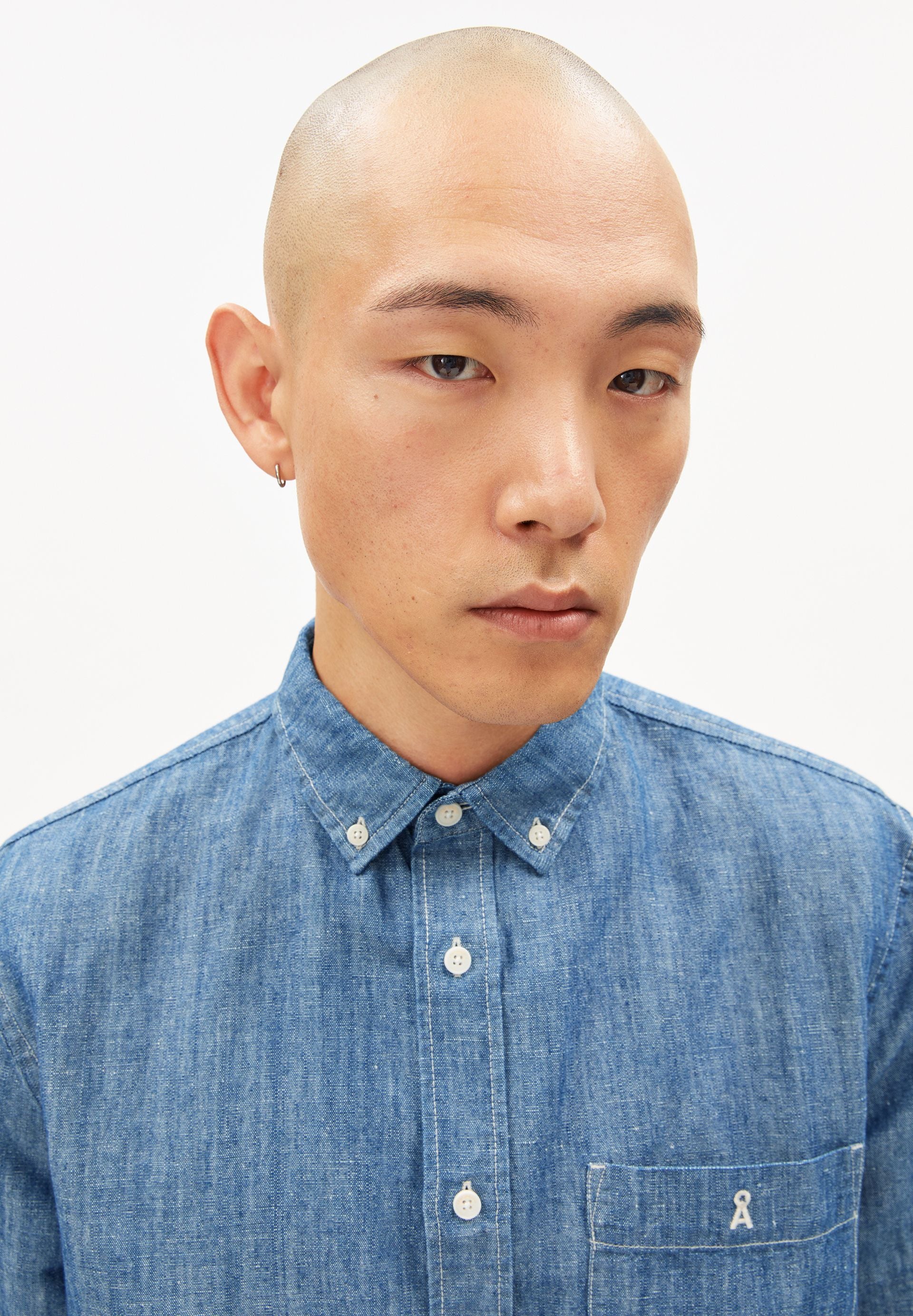 CHAMBRAY-LEINEN LANGARMHEMD