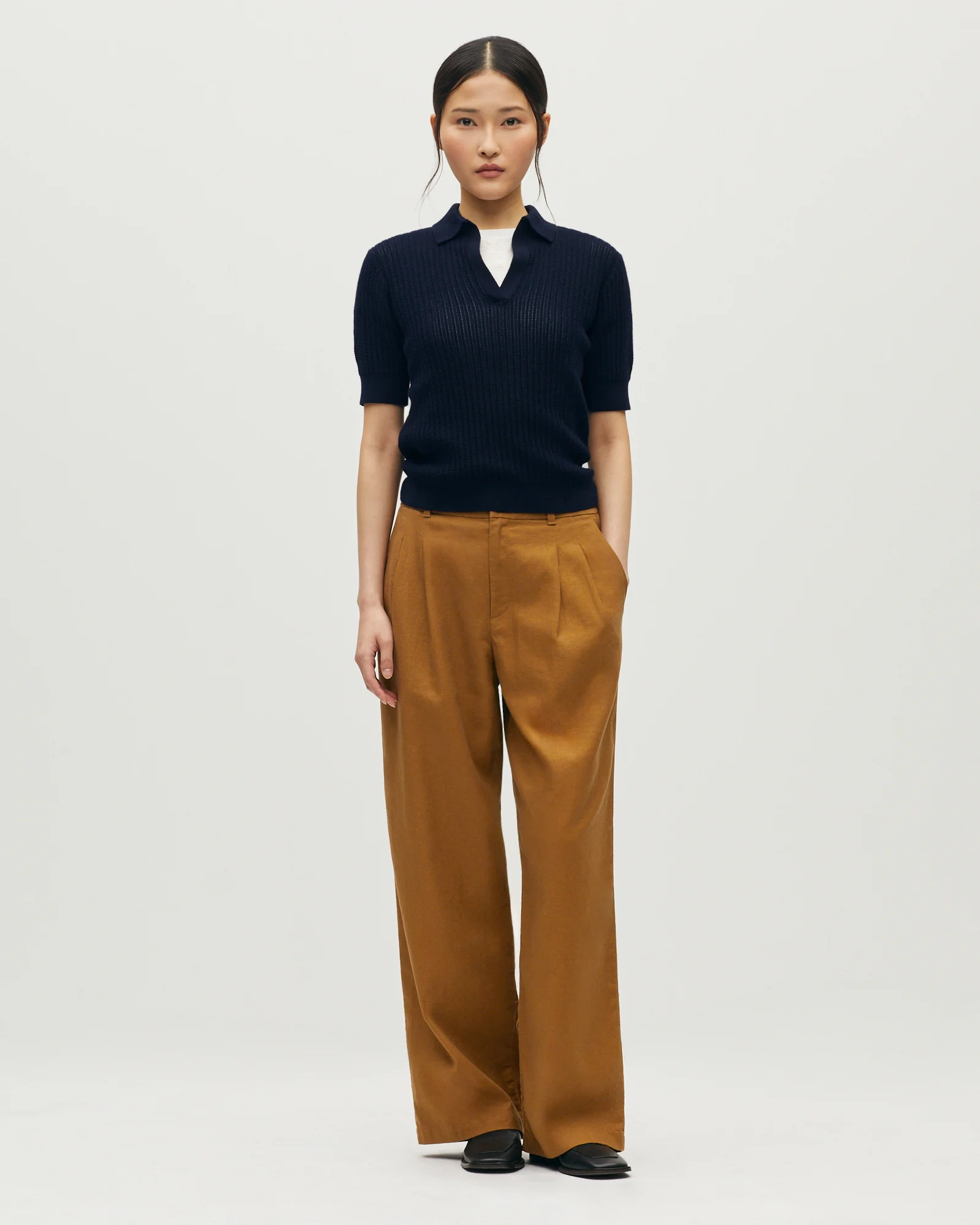 Pantalon droit à plis en coton et lin