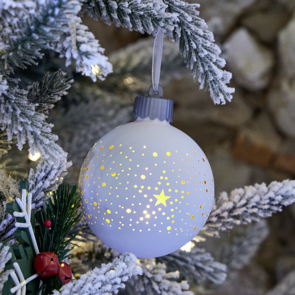 Boule de No&euml;l lumineuse motif ajouré verre blanc 1LED Ø8cm