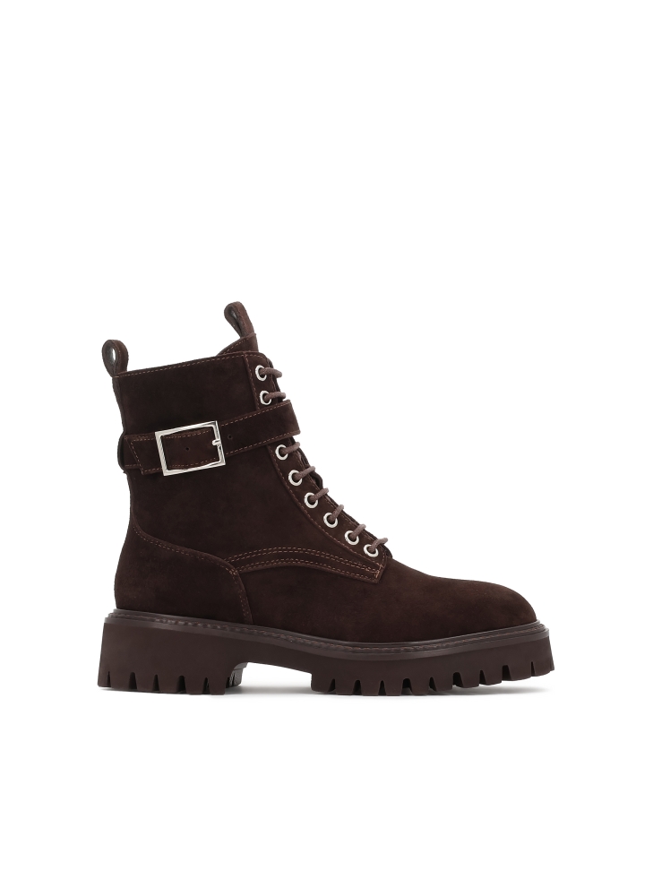 Suede boots with zipper and lacing