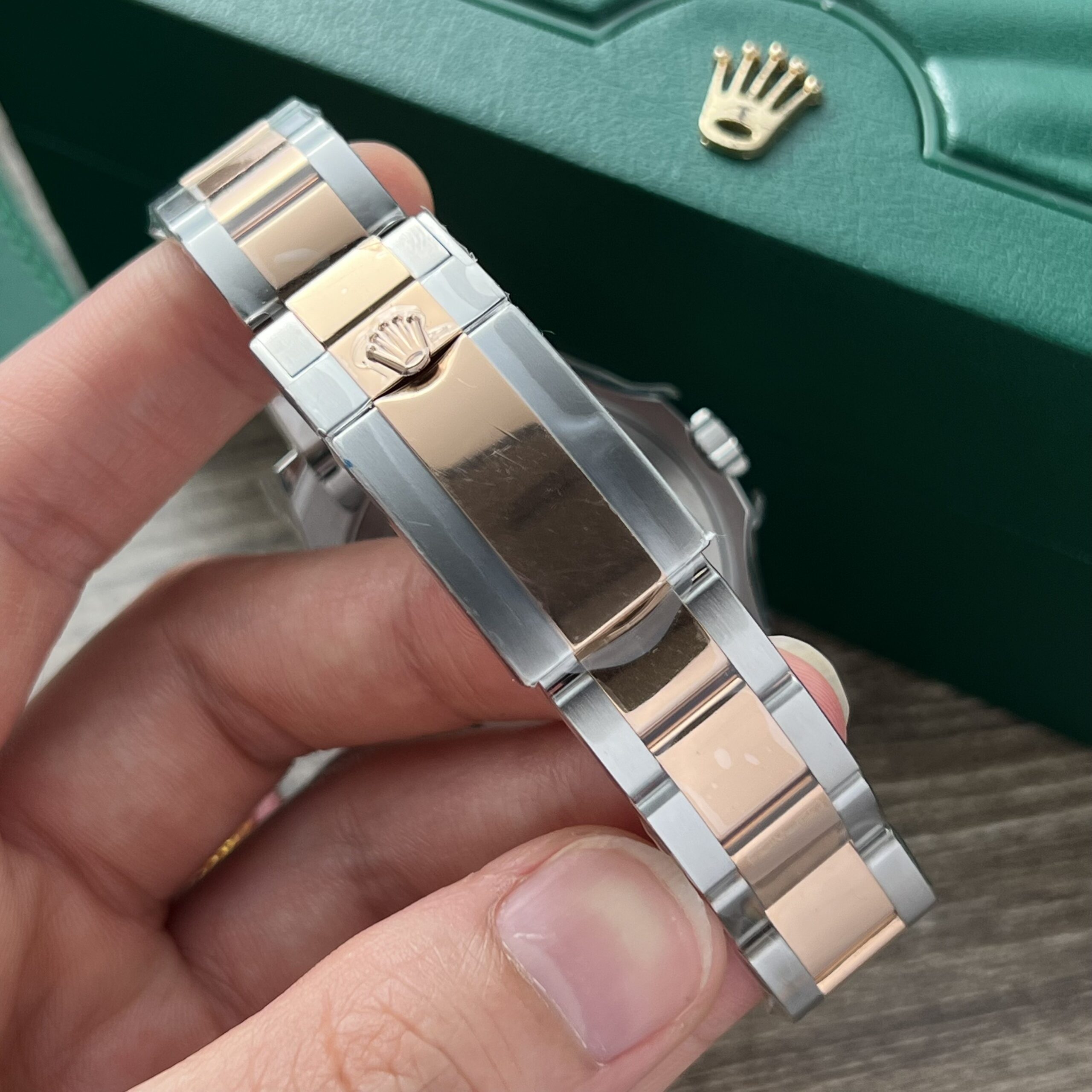 Rolex Yacht-Master 126621 SS/RG Plated Chocolate Dial 40mm Oyster EWF Replica