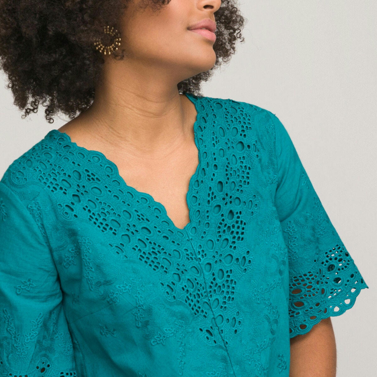 Robe évasée, longue, broderie anglaise