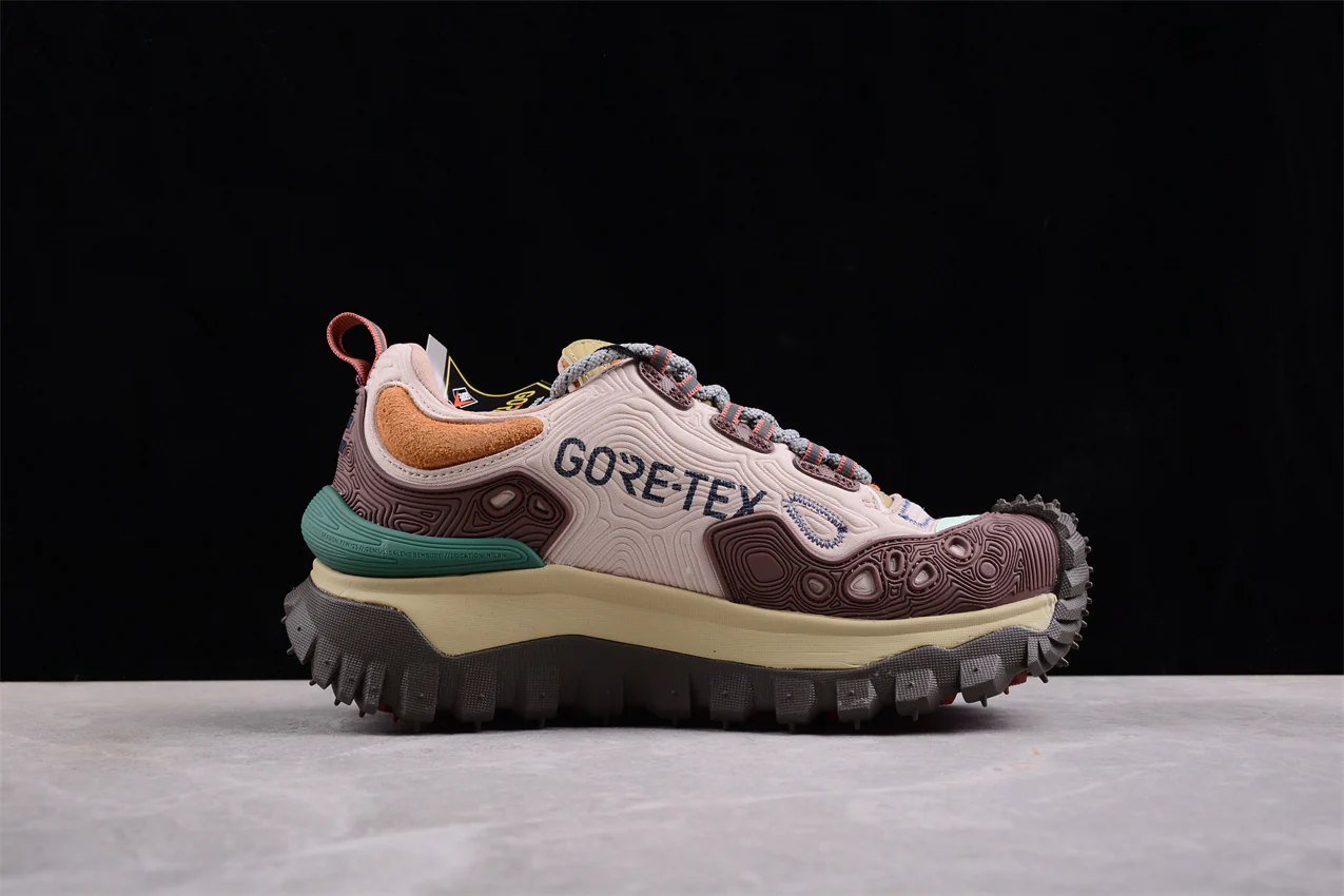 Moncler Genius Trailgrip Grain Salehe Bembury "Ashen Slate"