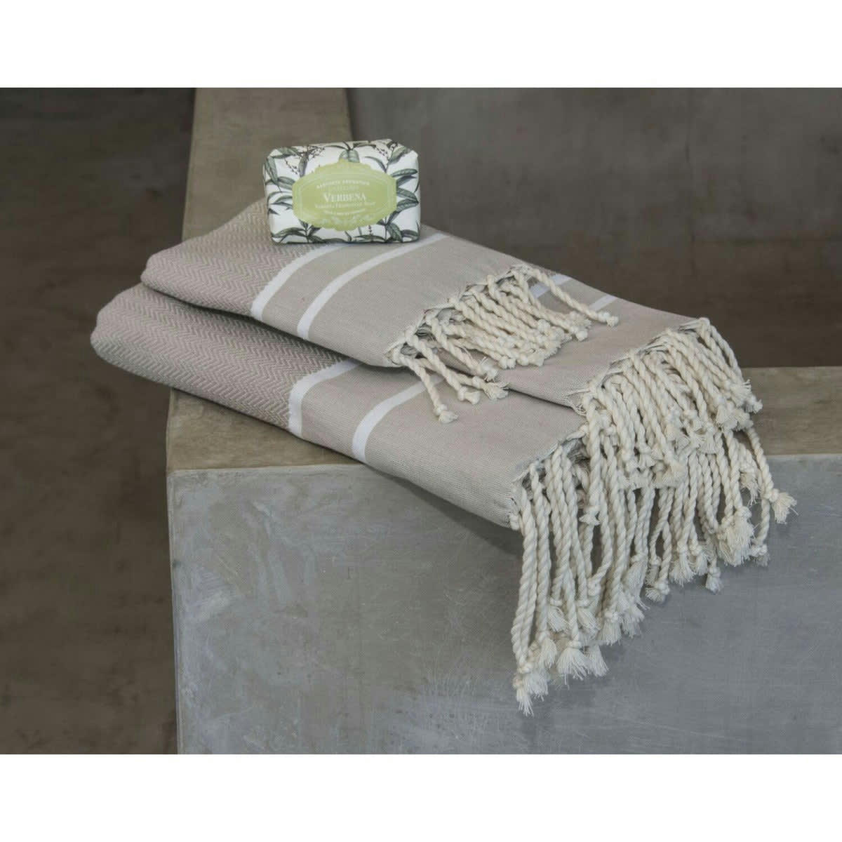 STOCKHOLM - Set bain, 1 fouta + 2 serviettes coton  100x200 taupe clair