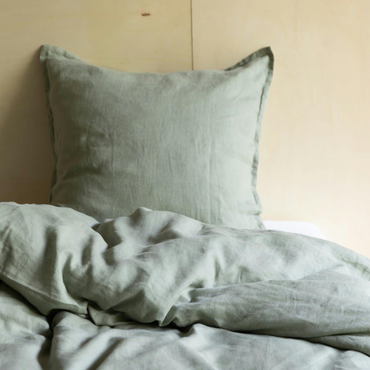 LES ESSENTIELS - Housse de couette fermeture boutons en lin lavé vert d'eau 240x220