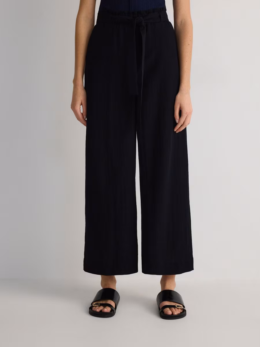 Culotte Trousers With Linen Blend