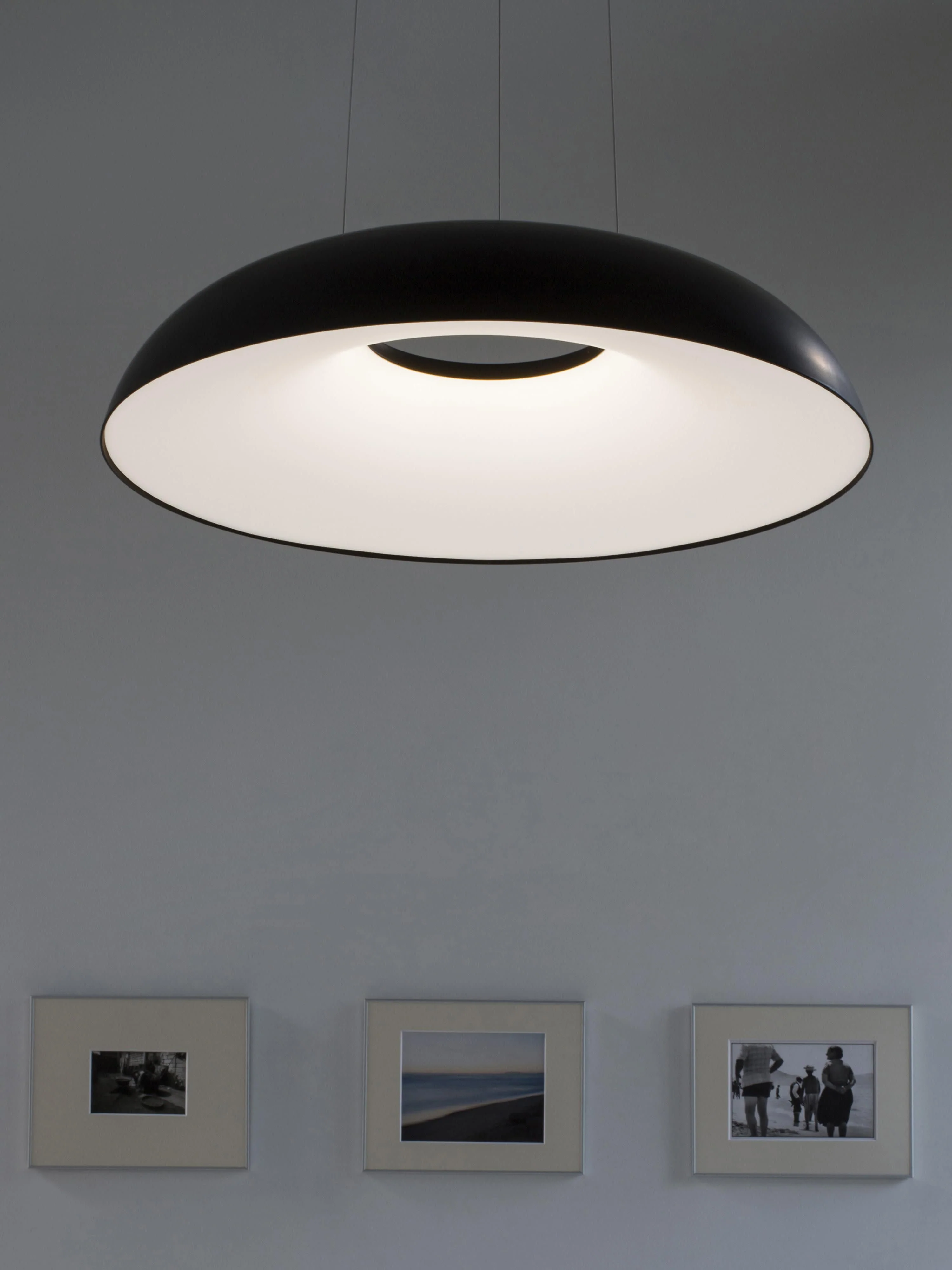 Große LED-Pendelleuchte Maggiolone, dimmbar