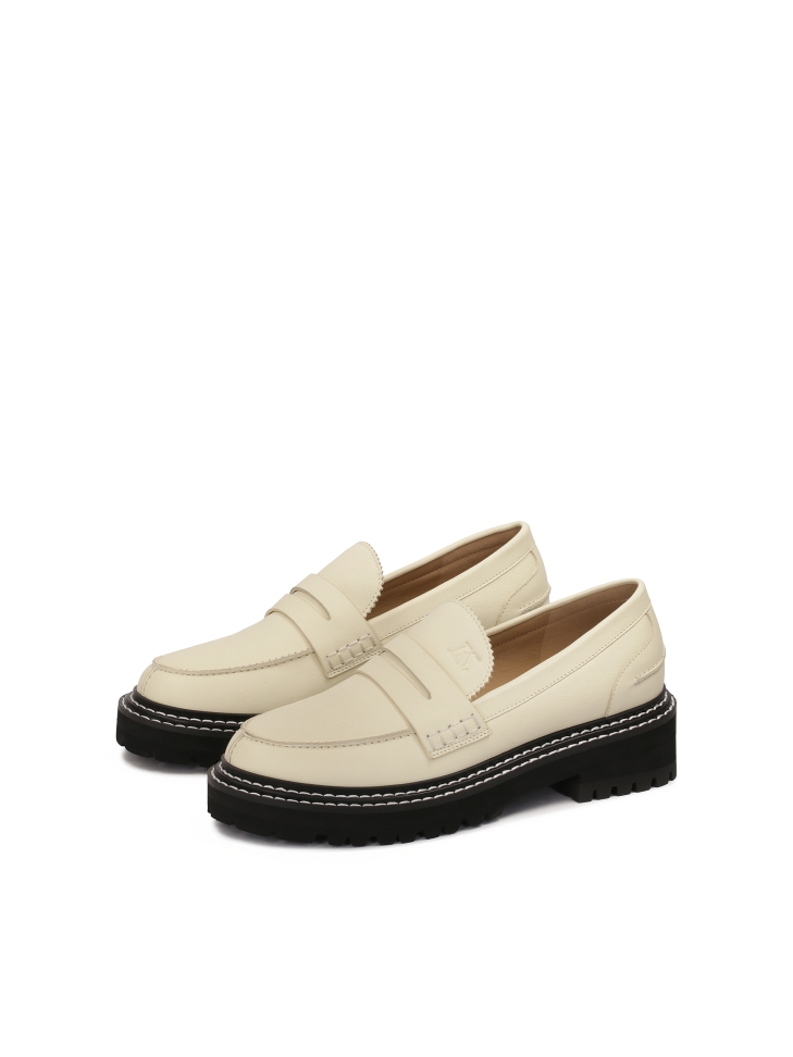 Leather shoes on a contrasting sole