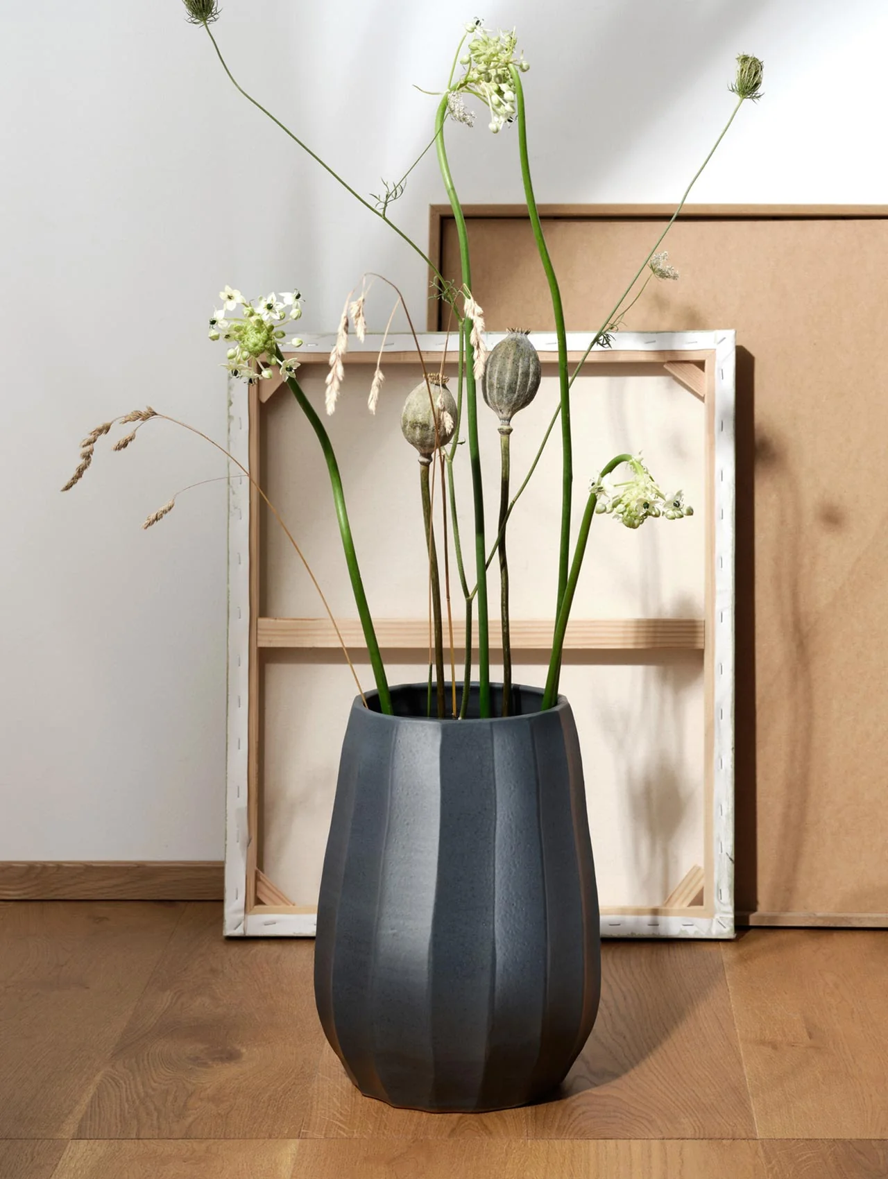 vase, anthracite