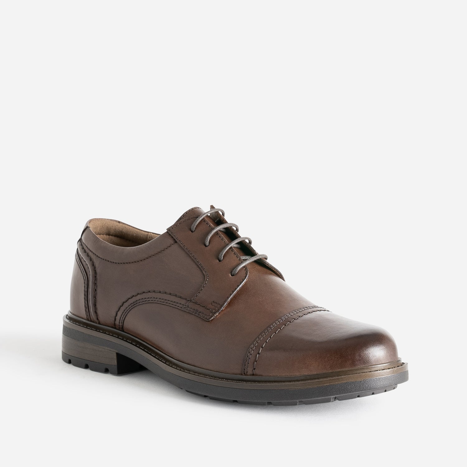Derby marron en cuir détail bout droit