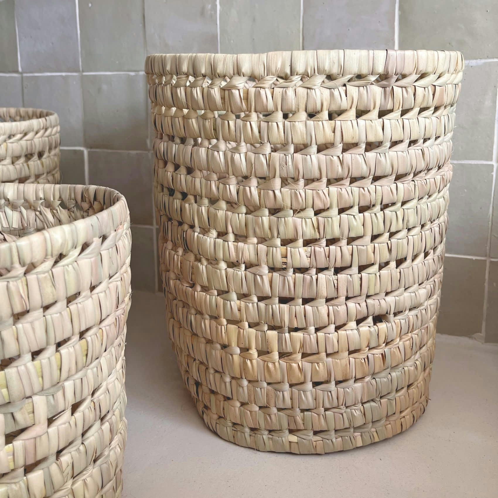 - Cache pot feuilles de palmier osier naturel 25 cm