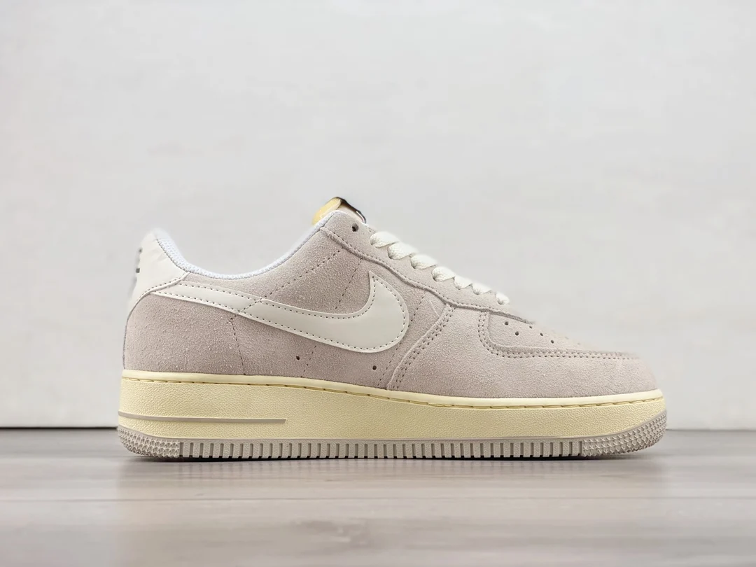 Nike Air Force 1 Light Biege White