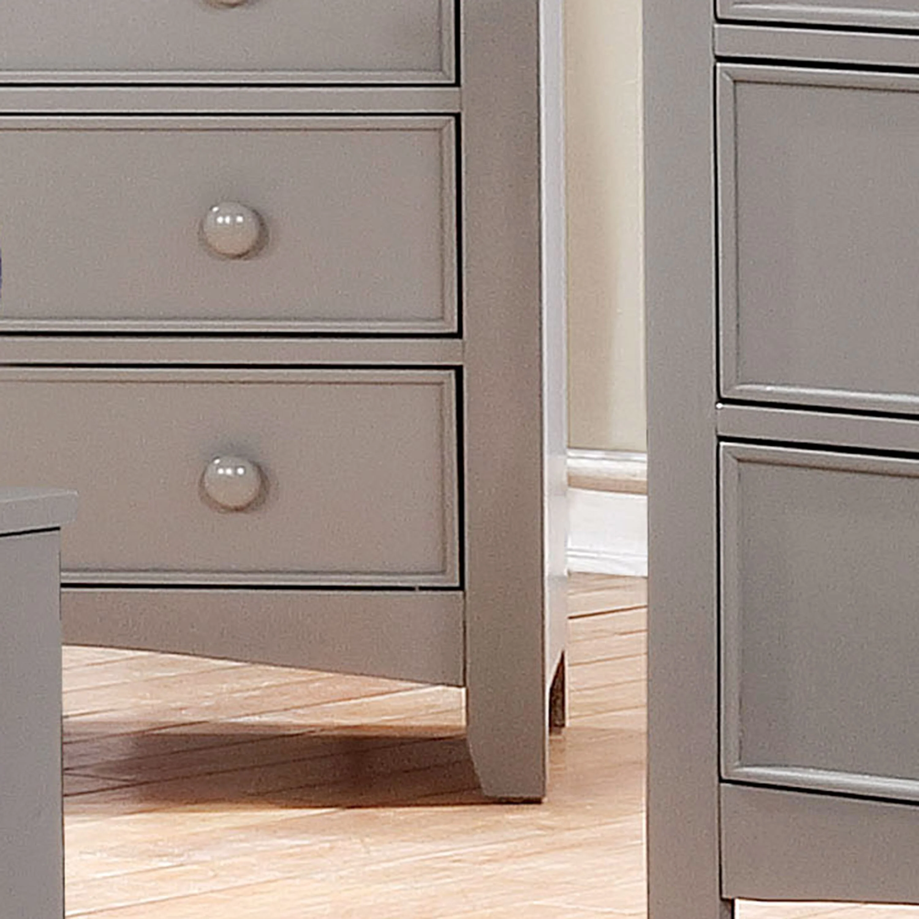 Deer Transitional Grey 5-Drawer Solid Wood Youth Chest by Furniture of America