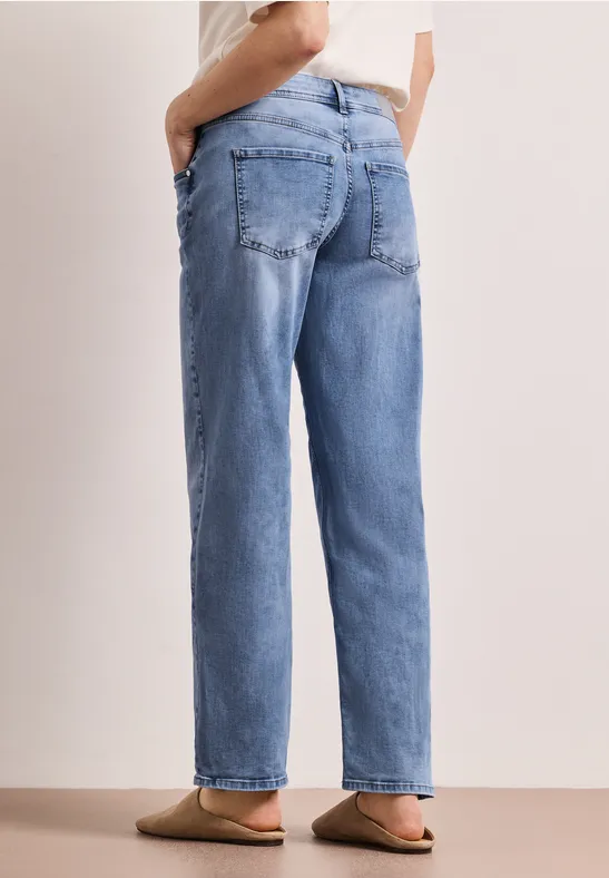 Mid Waist Straight Leg Jeans im Casual Fit