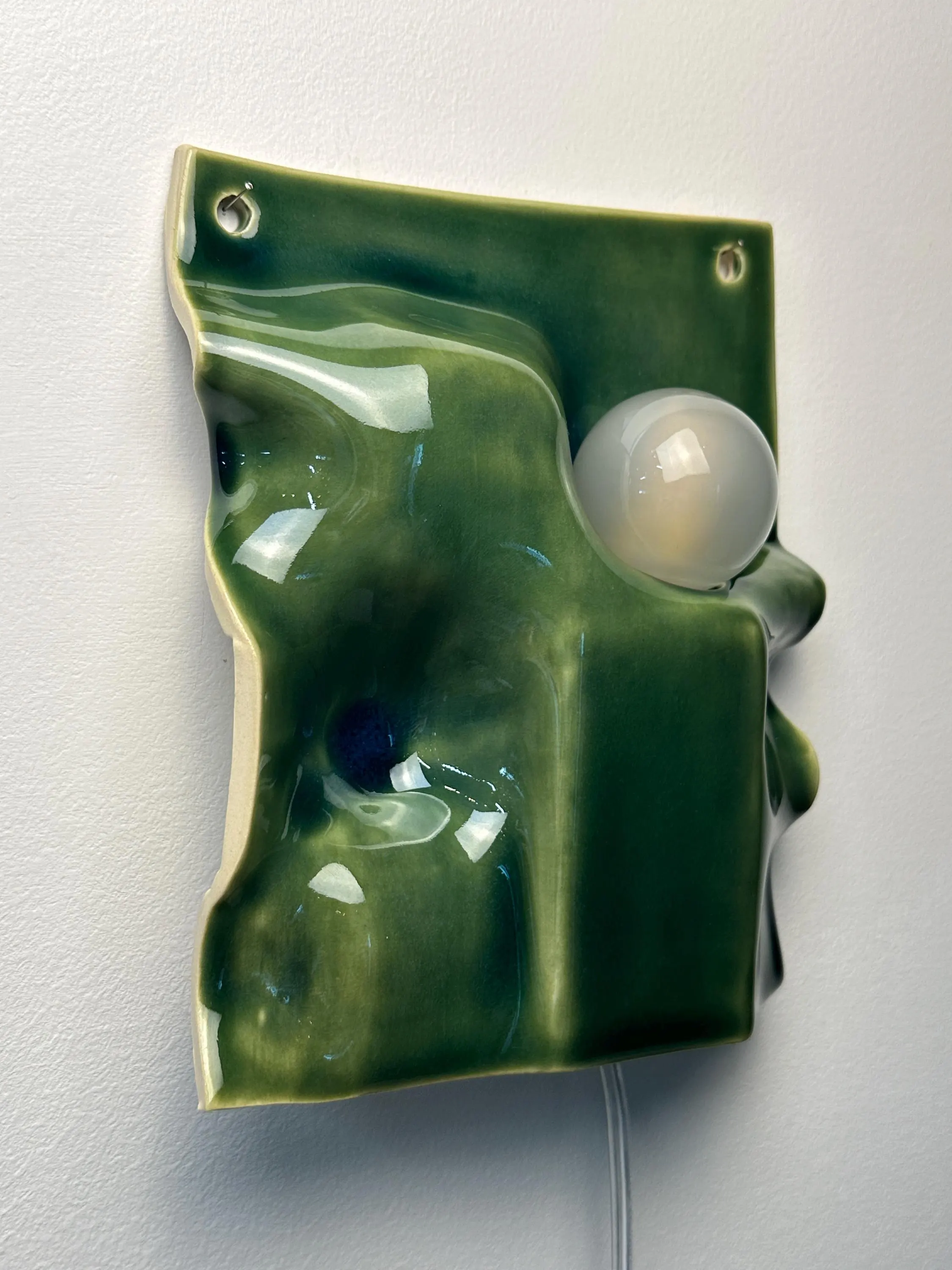 Green Plug-In and Hardwired Wall Sconce, Modern Ceramic Lamp, Easy Install Lighting for Bedrooms, Living Rooms, Dining Areas, Hallways