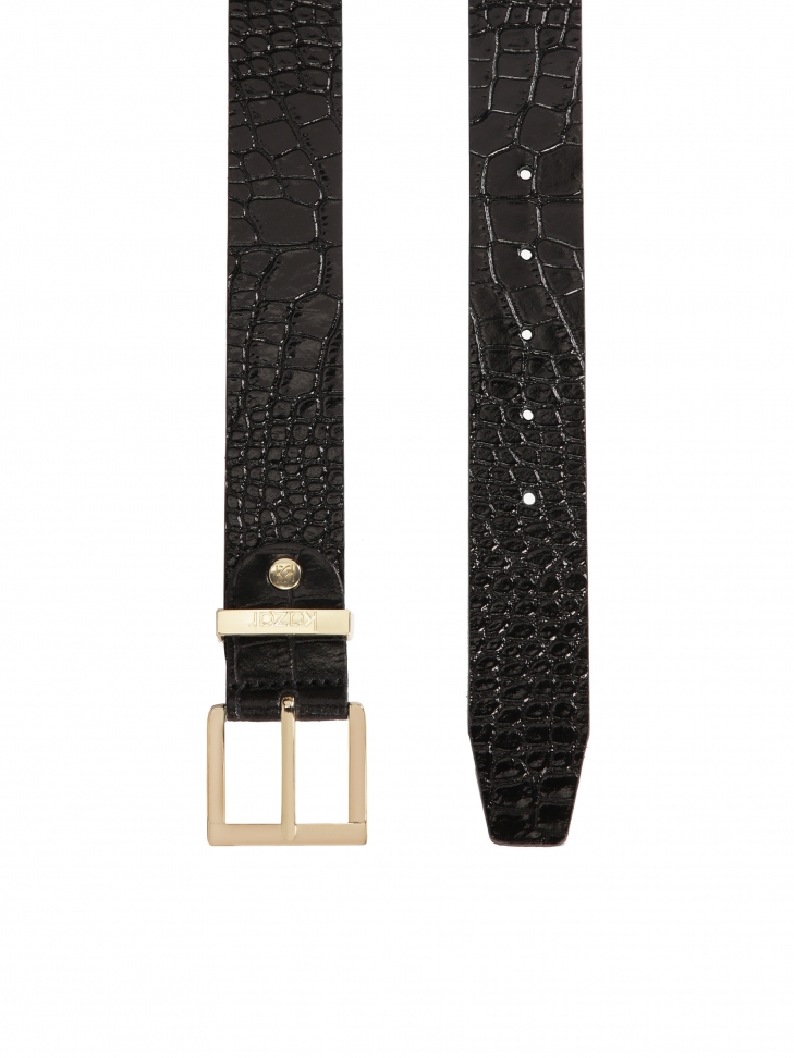Elegant wide belt in patent leather with embossed pattern