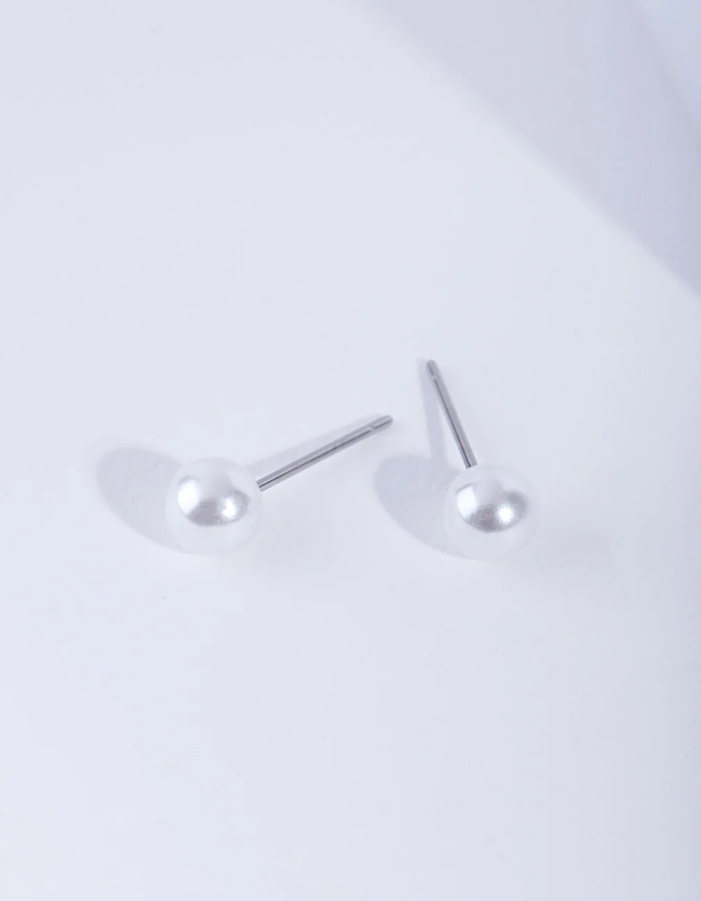 4mm Pearl Stud Earrings