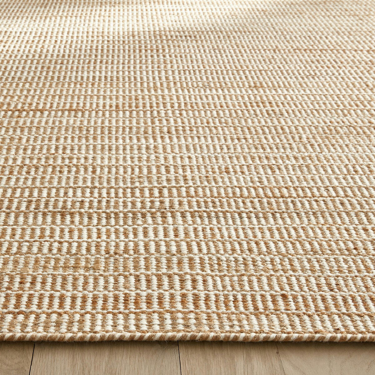 Tapis tissé main, jute et laine, Ruleto