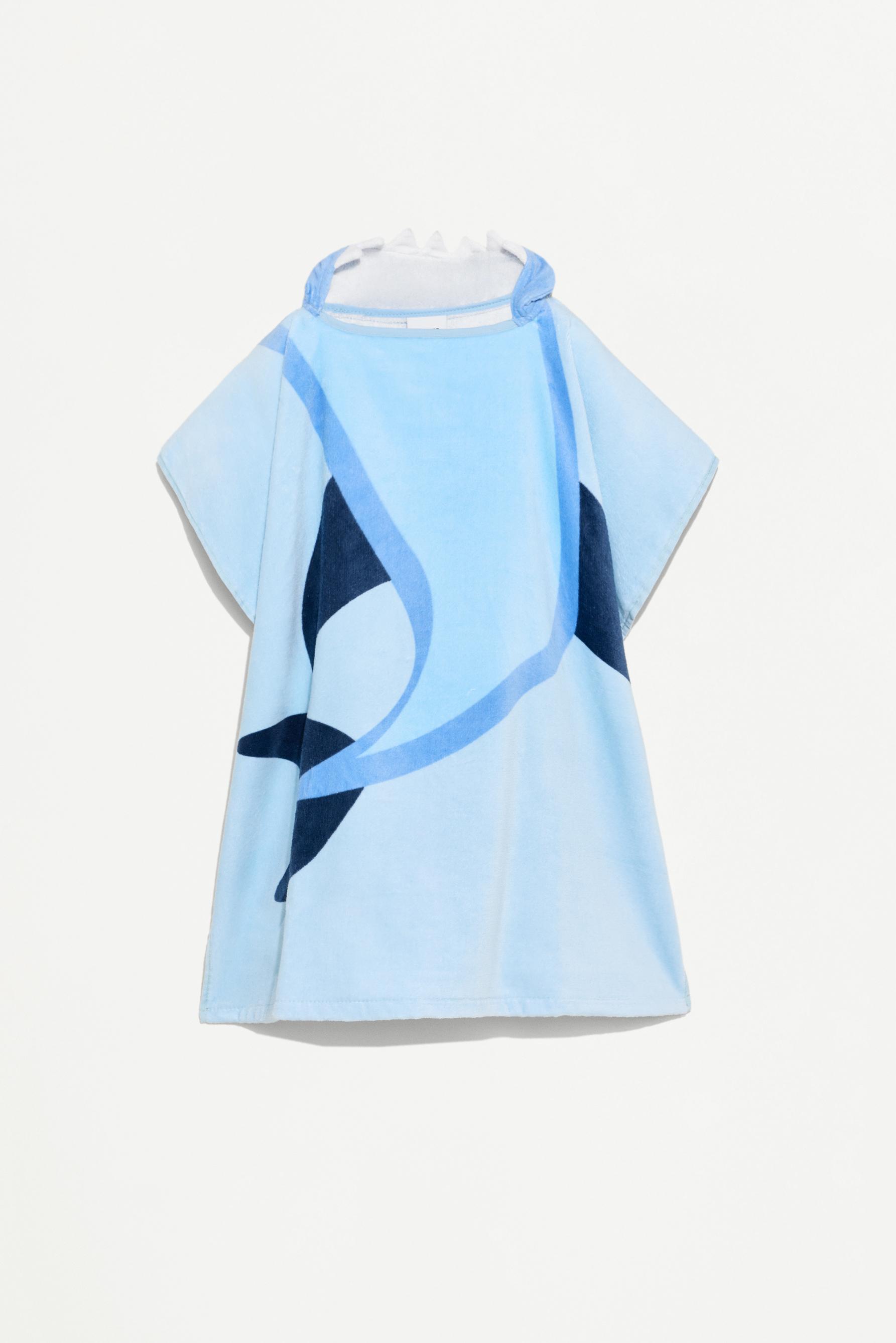 Poncho toalla tiburón