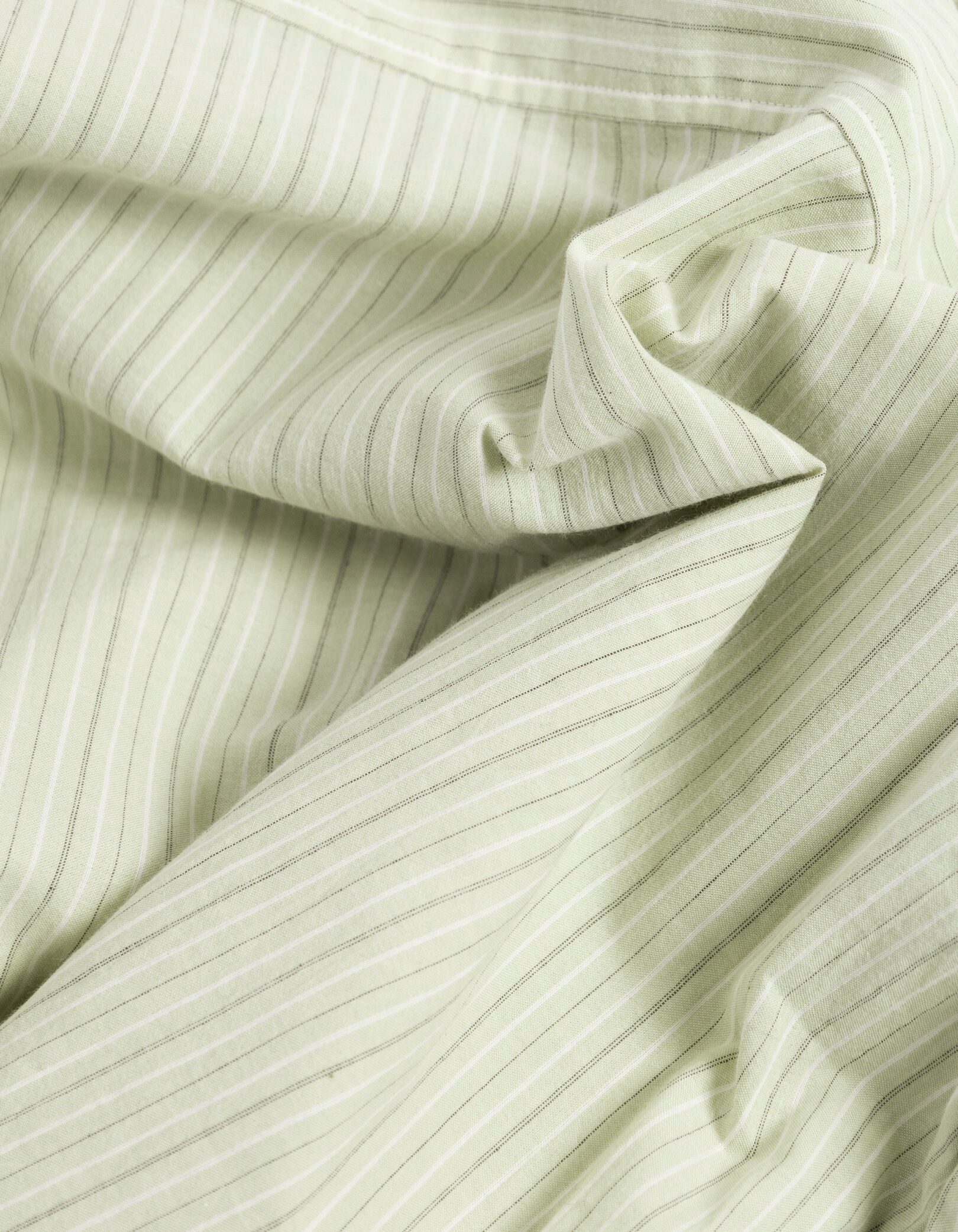 Chemise verte à rayures avec cravate Femme