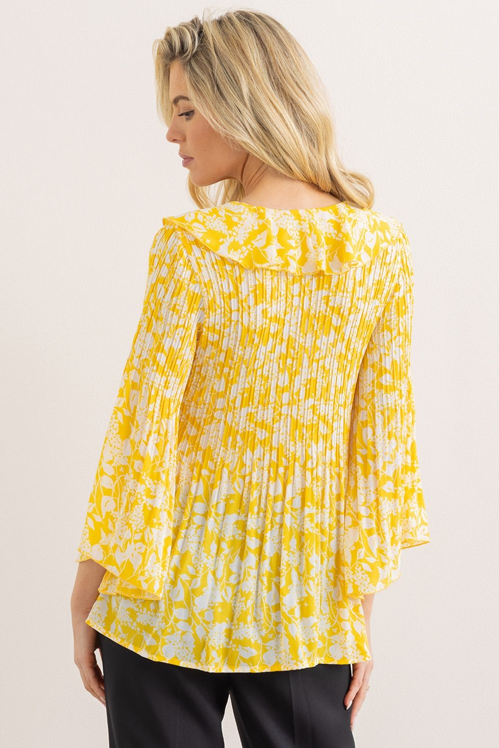 Klass. Floral Print Pleated Ruffle Top
