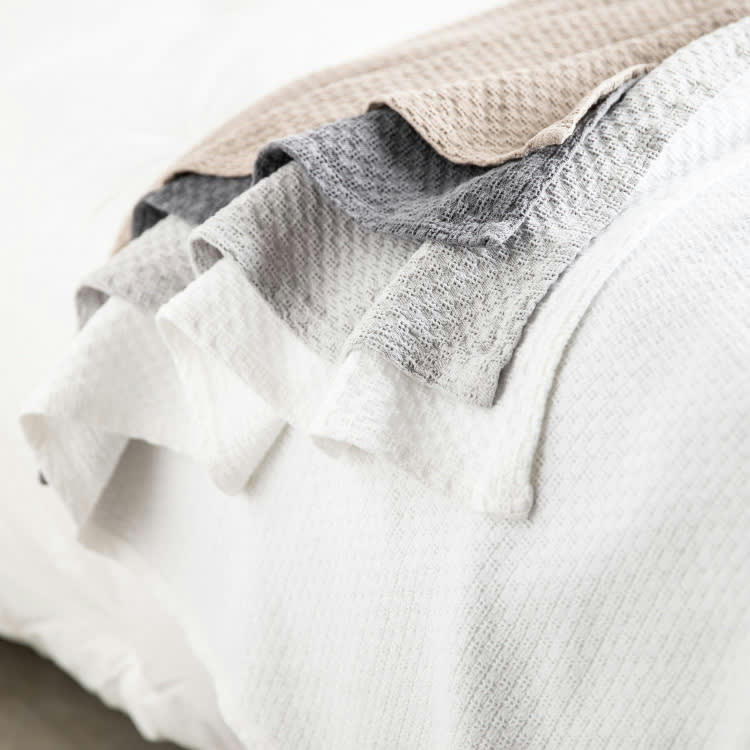 CHARLEVILLE - Dessus De Lit en Coton Gris 180x260 cm