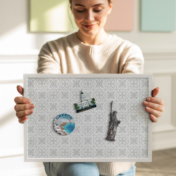Tablica magnetyczna na ścianę, regularny wzór, biała ramka, 80x60, Tulup