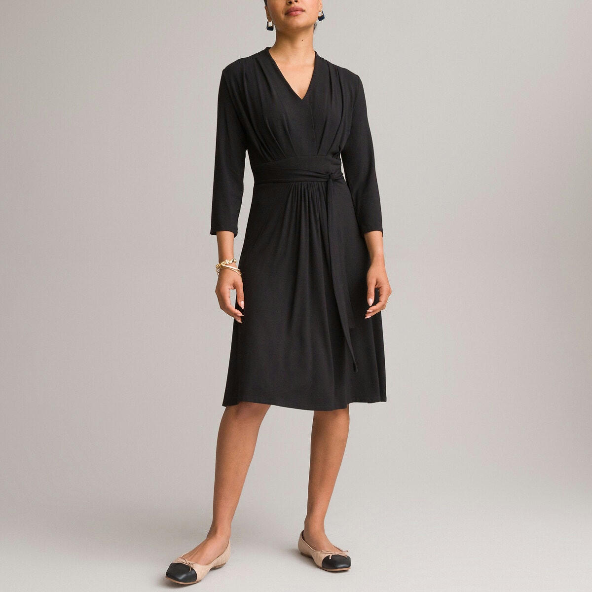 Robe évasée, maille fluide, manches 3/4