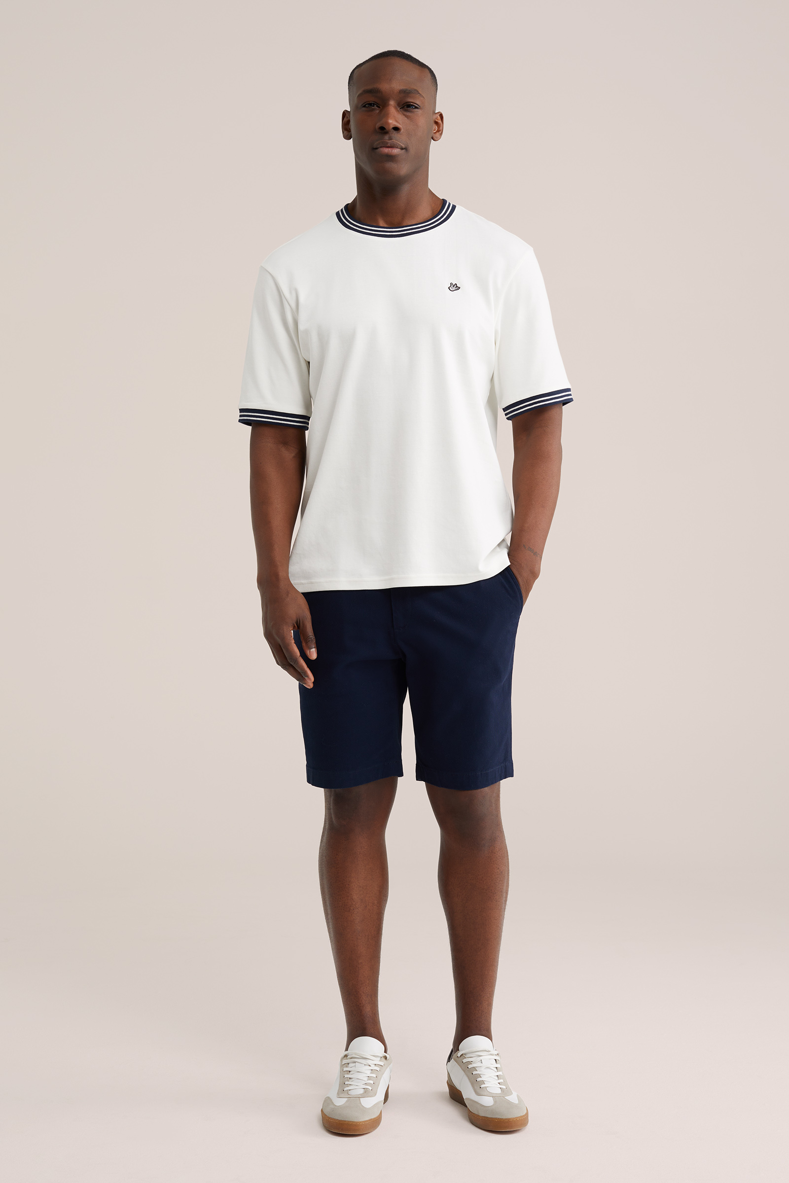 Heren regular fit comfort chinoshort met structuur