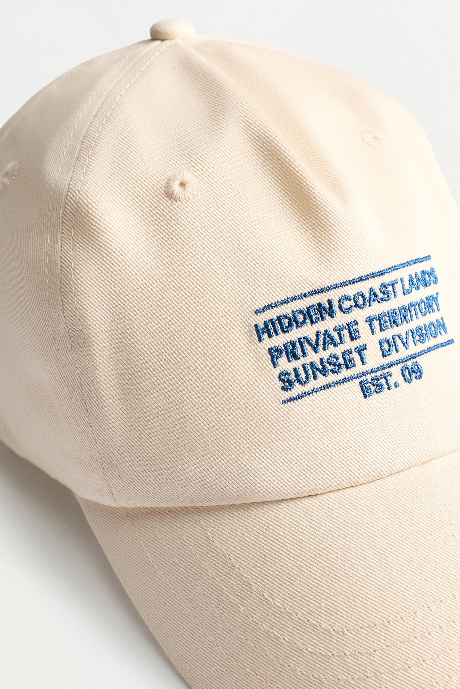 Gorra bordado texto