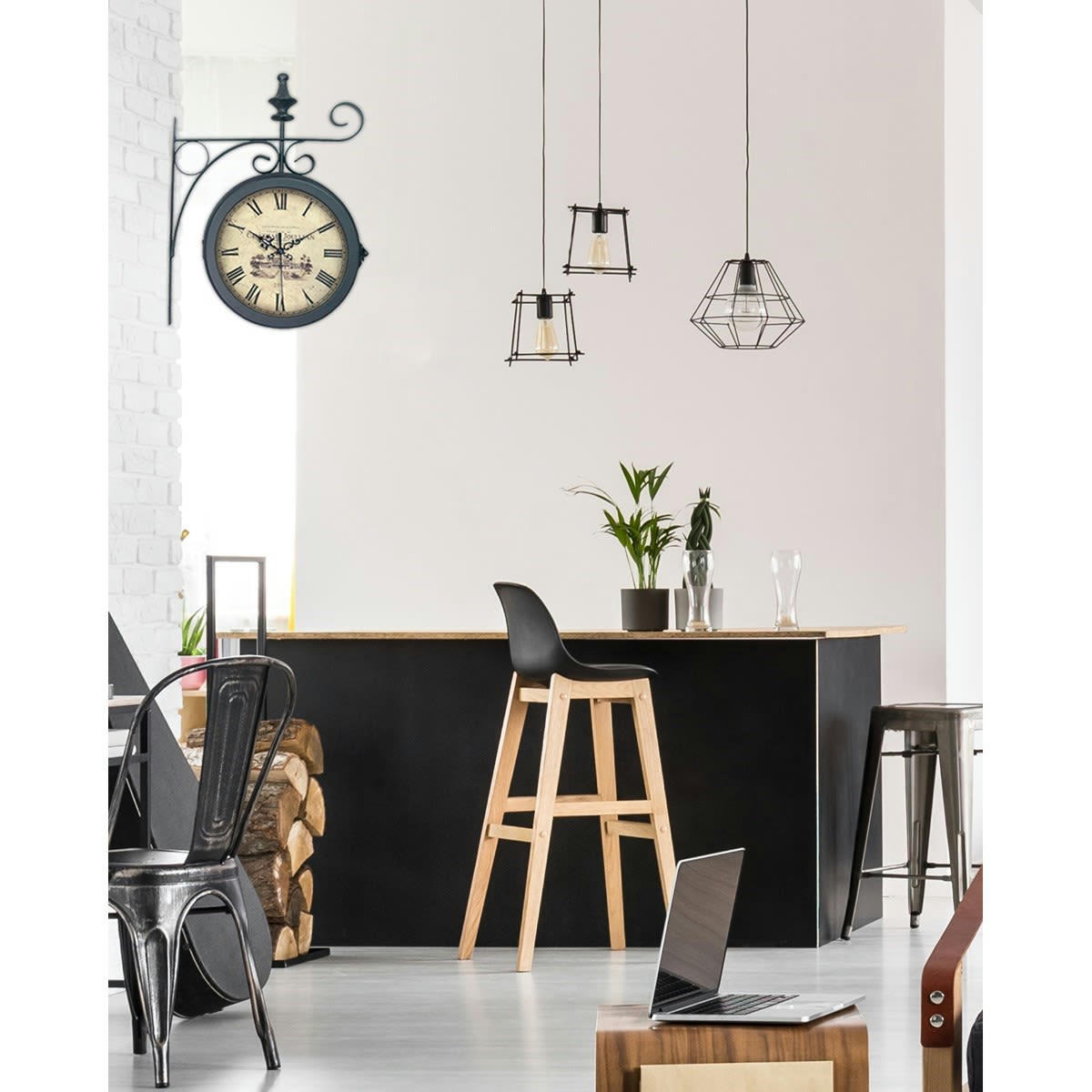 - Horloge ronde double face suspendue 27x38cm