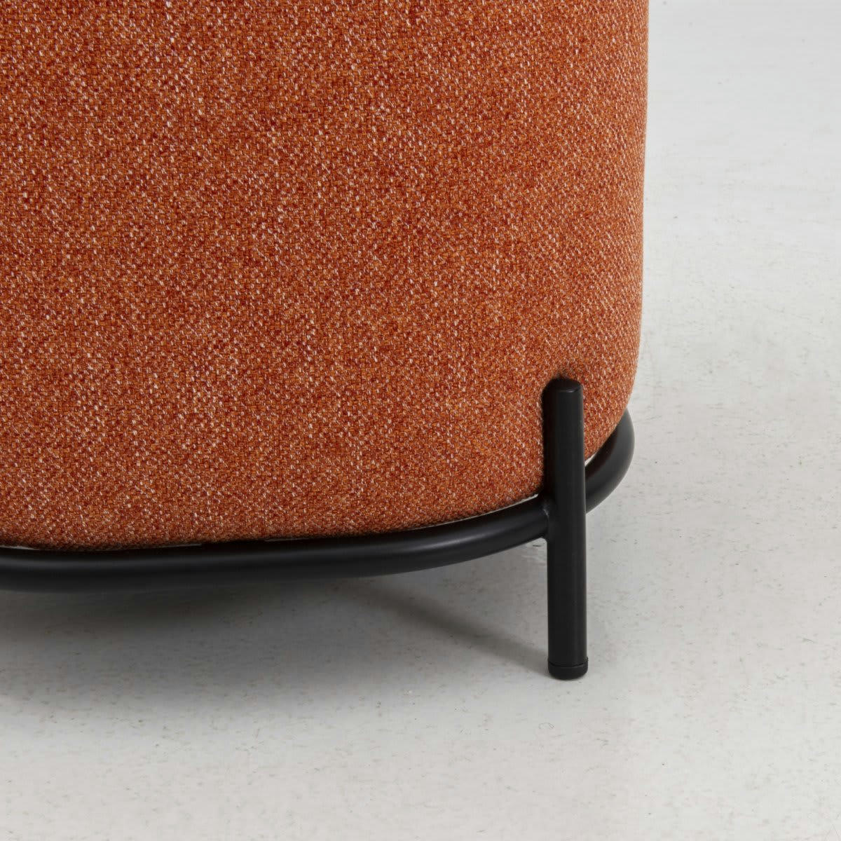 FOLIO - Pouf rond en tissu pieds métal orange