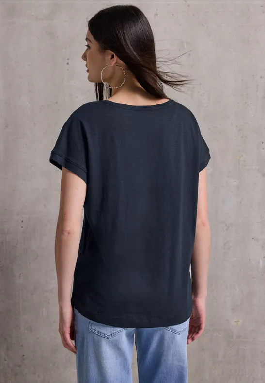 Basic V-Neck Shirt